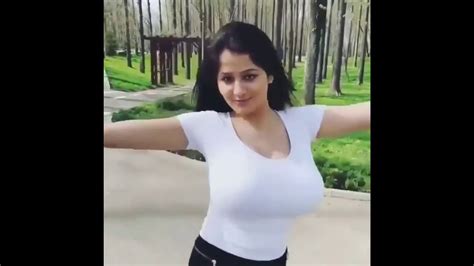 Girls Bouncing Their Boobs Porn Videos 